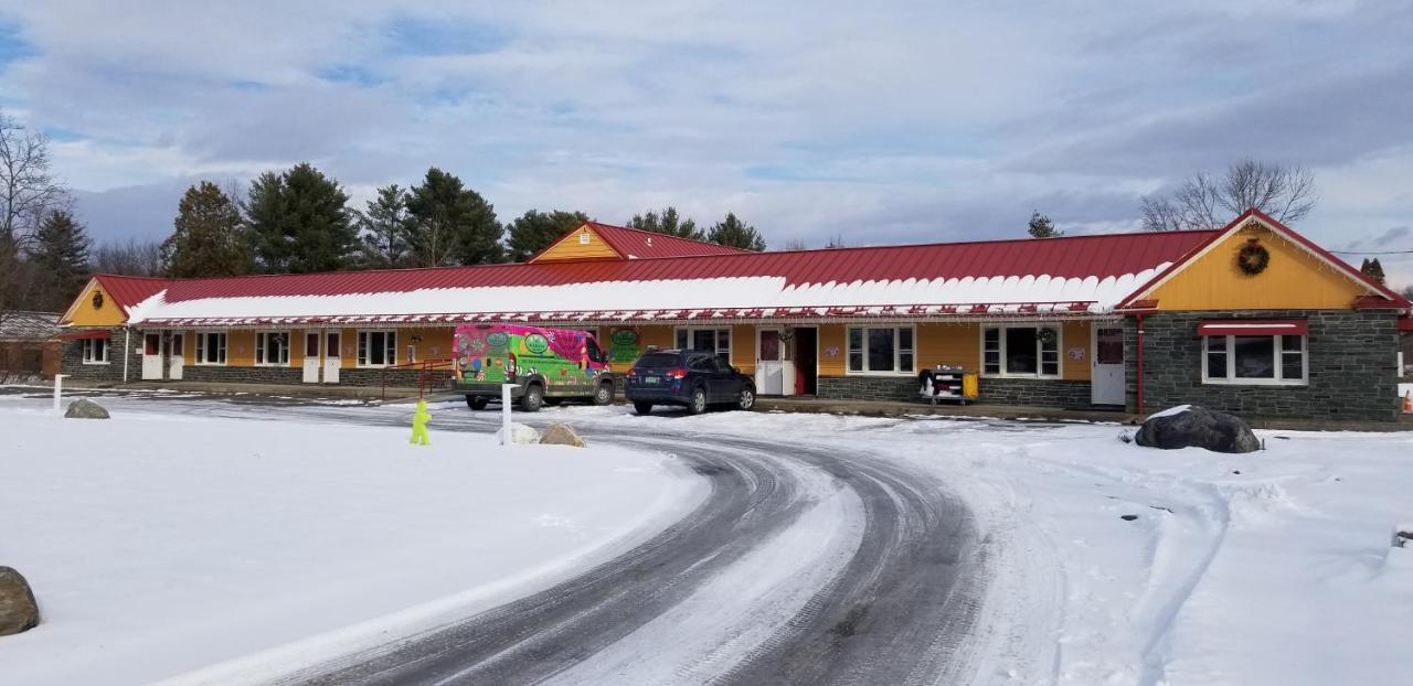 Middlebury Sweets Motel Exteriör bild